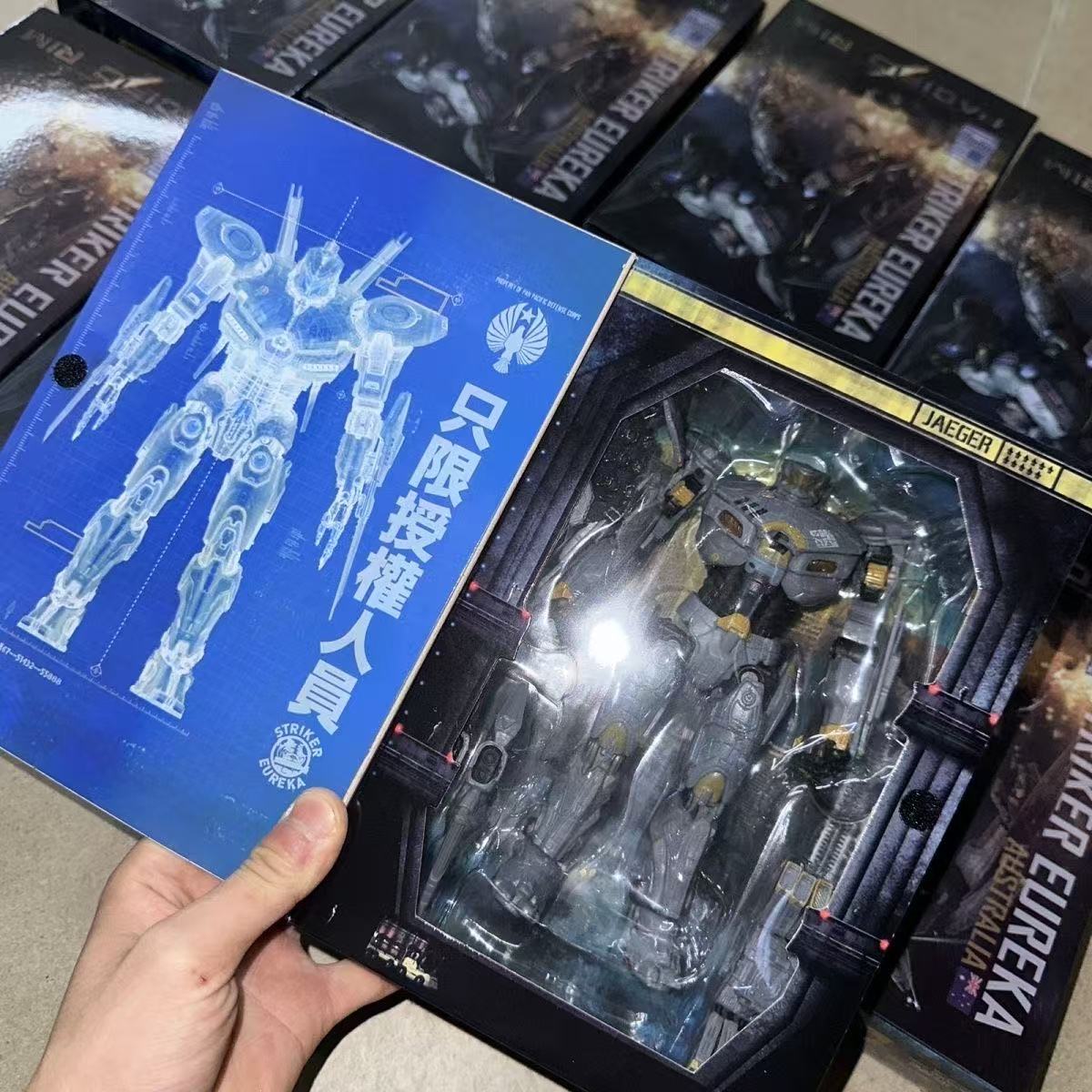 NECA Pacific Mecha Modello Eur - Model Kit Pacific Rim recensione e prezzo